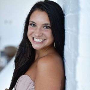 Meet your Posher, Olivia